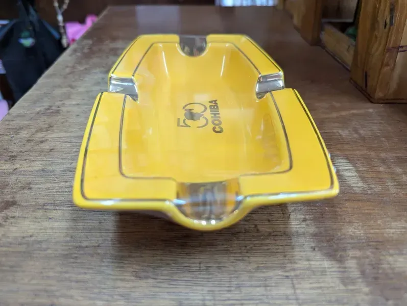 Cohiba 4 Cigars Round Ashtray