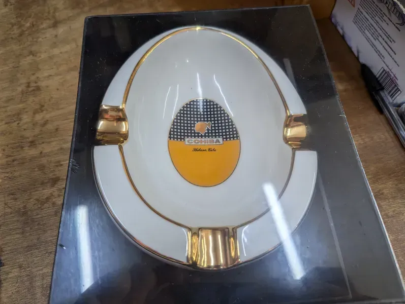 Cohiba 3 Cigars Oval Ceramic Ashtray